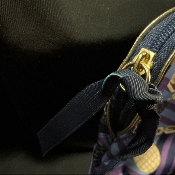 Estee’ Lauder make up bag - Picture 7 of 12